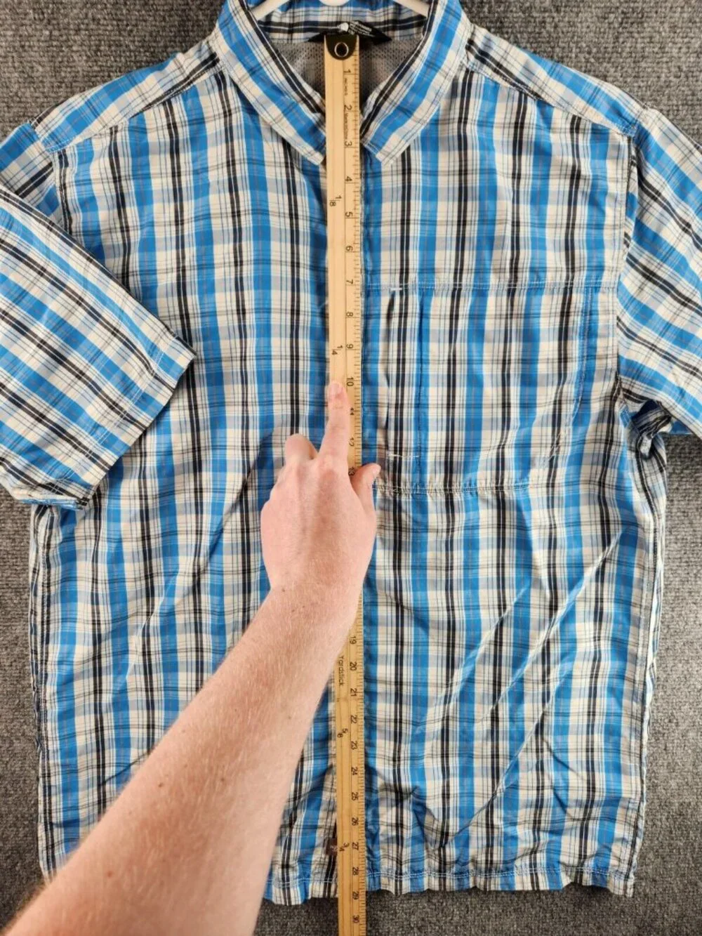 The North Face Short Sleeve Blue Plaid Outdoors Hiking Button Up Shirt Medium